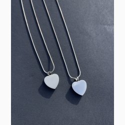 Hjertesmykke i st�l