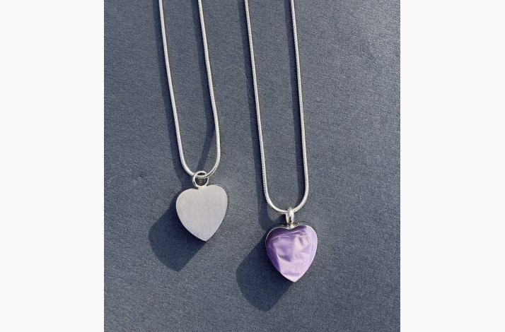 Hjertesmykke i st�l