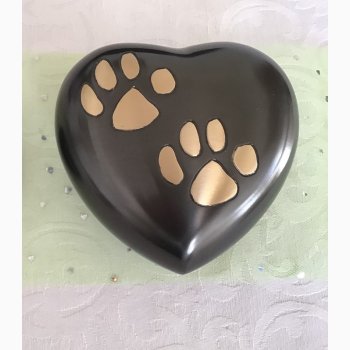 Medium messinghjerte med poter, opp til ca 10 kg